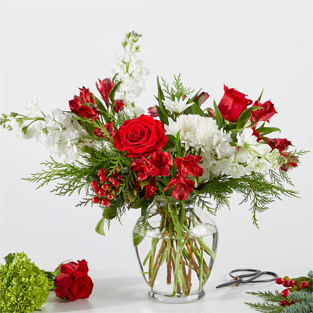 Merry Moment Bouquet – A Florist Original – Perkins Floral, Greenville MS