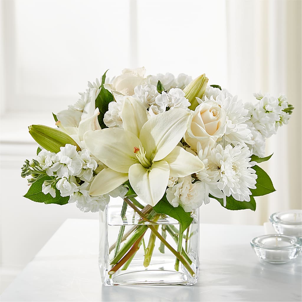 Gentle Breeze Bouquet – Perkins Floral, Greenville MS
