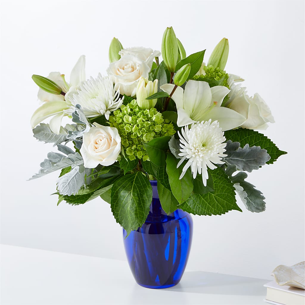 Snowy Dreams Bouquet – Perkins Floral, Greenville MS
