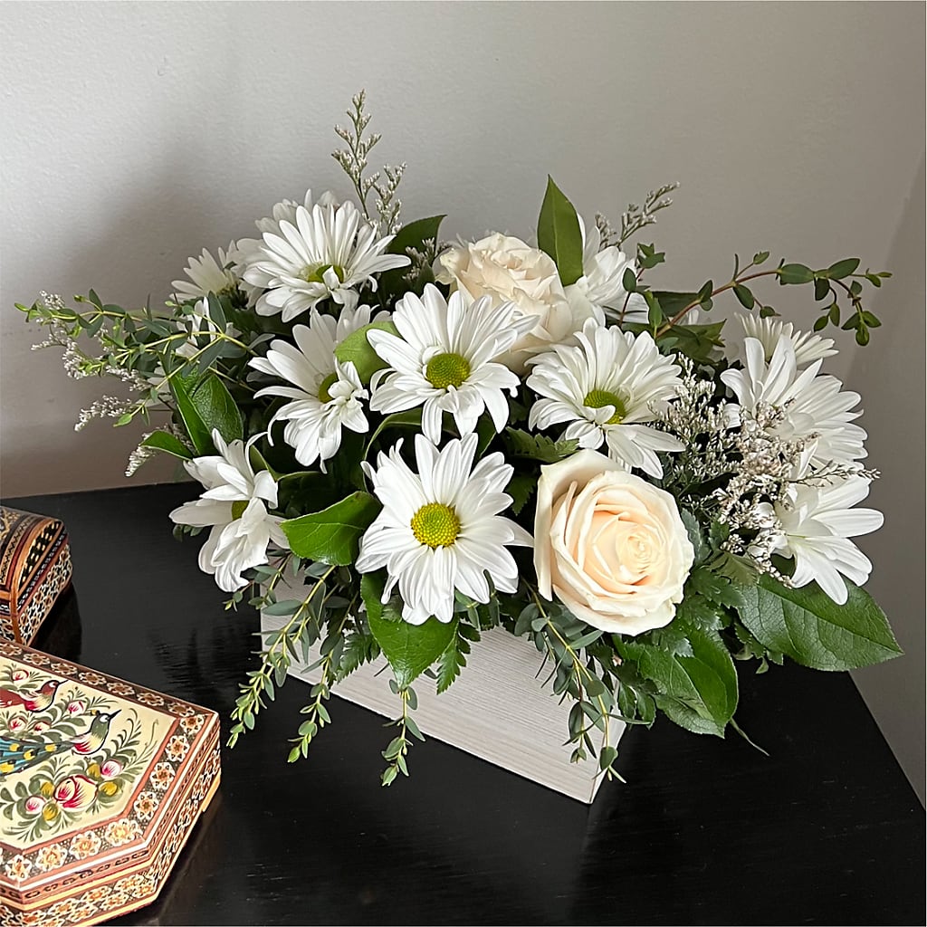 Fresh Linen Box Bouquet –  Perkins Floral, Greenville MS