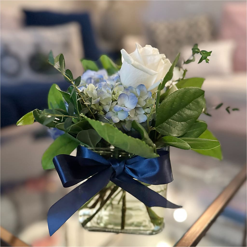 Sky Blue Delight Bouquet –  Perkins Floral, Greenville MS