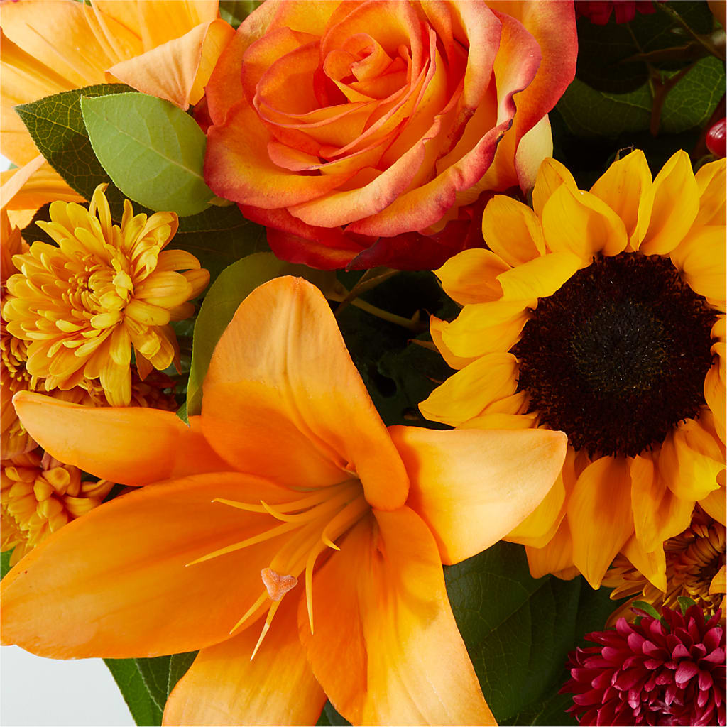Grateful Centerpiece –  Perkins Floral, Greenville MS