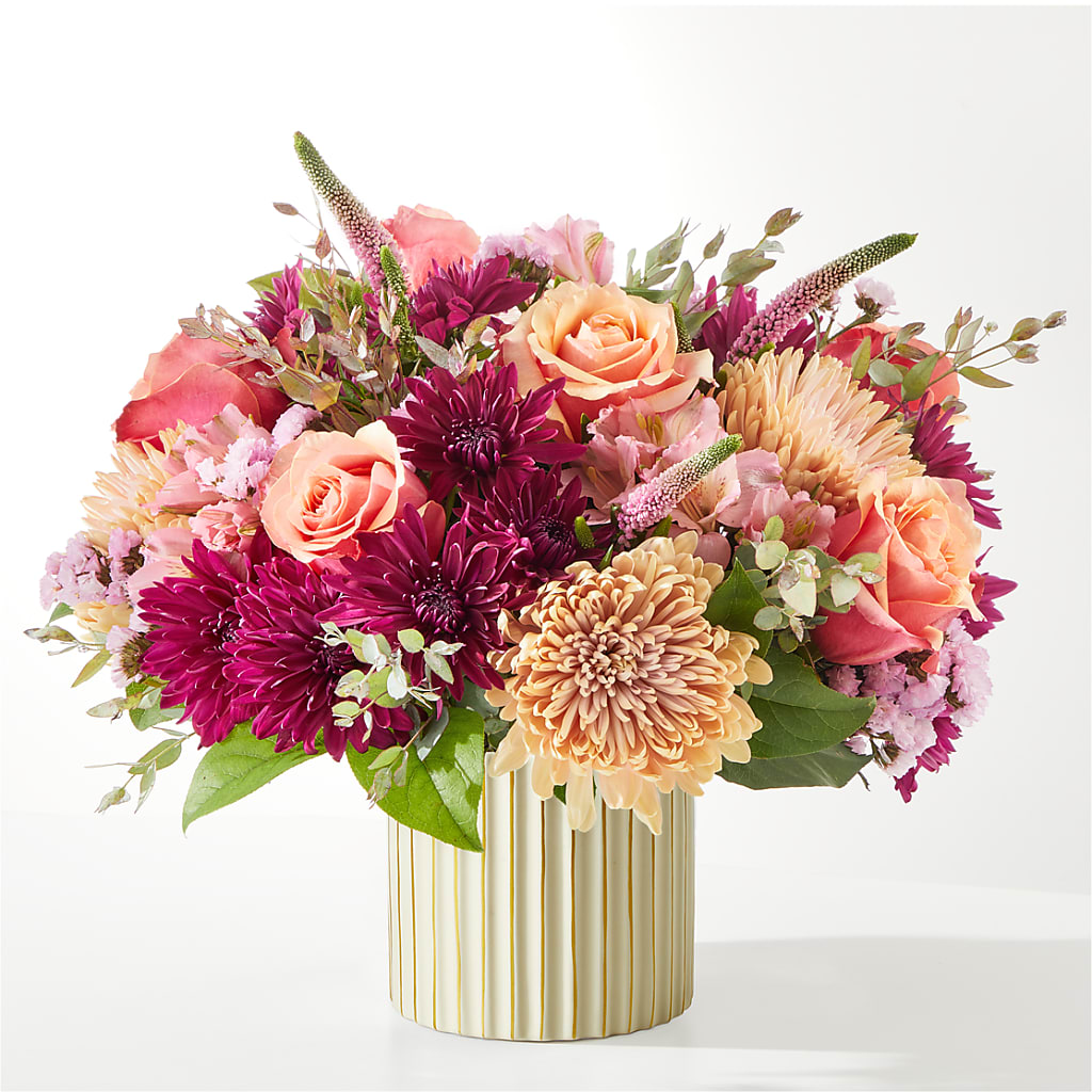 Berry Cobbler Bouquet with Ivory Vase –  Perkins Floral, Greenville MS