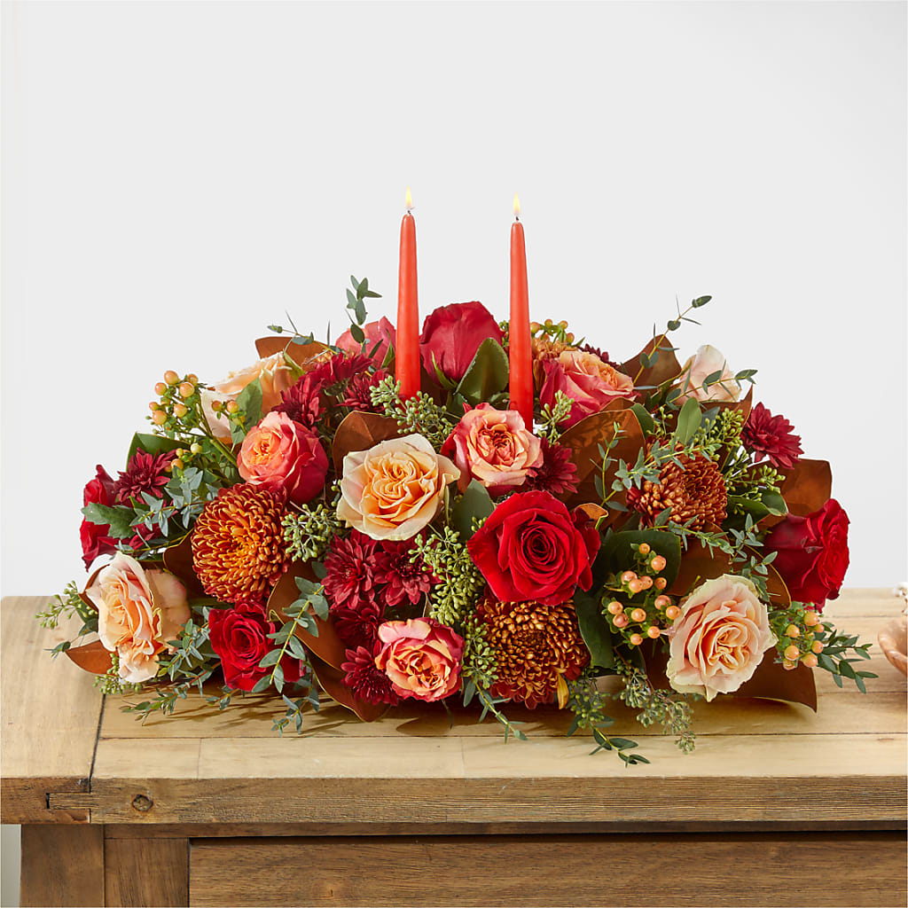 Gather Near Centerpiece –  Perkins Floral, Greenville MS